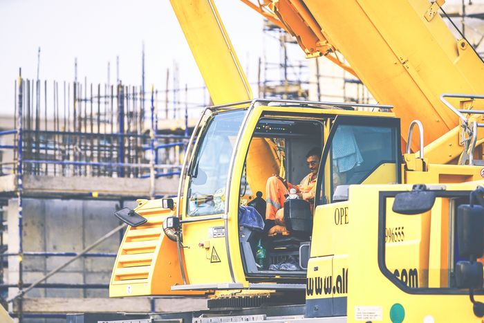 Cranes: Finance, Lease, Or Buy For Your Construction Business